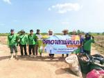 การเก็บขยะมูลฝอยในพื้นที่ไร่และสวนของประชาชน  ซึ่งอยู่ใกล้เค