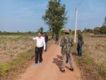 ลงพื้นที่ออกสำรวจถนนในตำบลแชแล